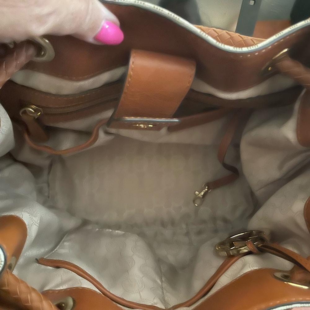 Michael kors beige logo handbag and matching wallet